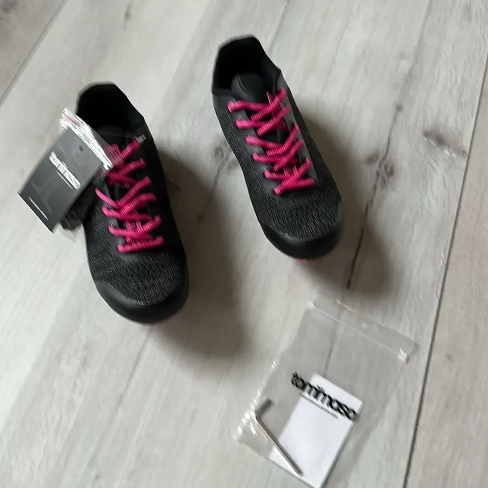Tommaso Pista Aria‎ Knit cycling shoes Size 8 in Black /pink NWT and in box